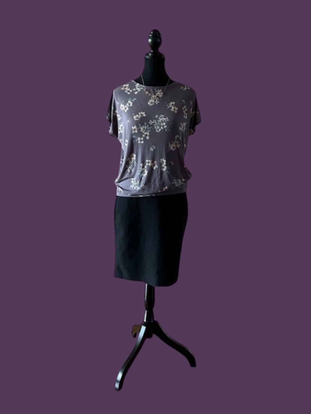 🇨🇦 Floral Print Top and RW&Co. Black Skirt Set